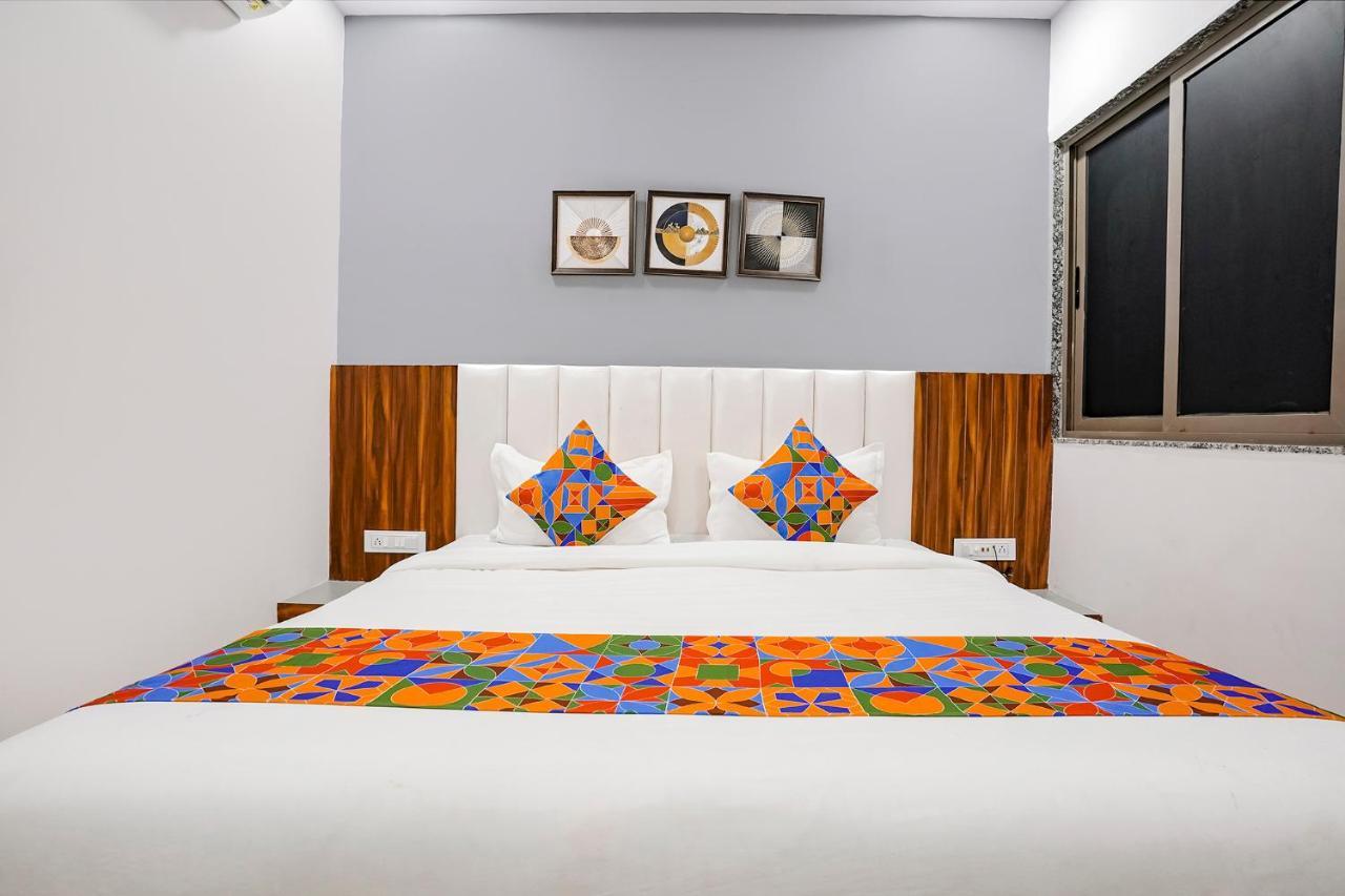 Fabhotel Magnus Surat Exterior photo